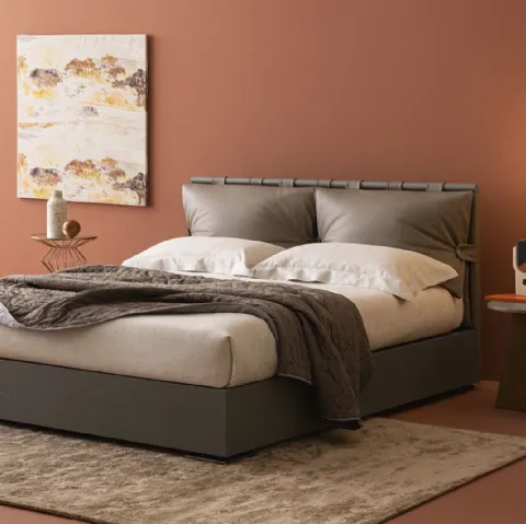 Letto con box contenitore Dual Legno con testiera in pelle di Oggioni